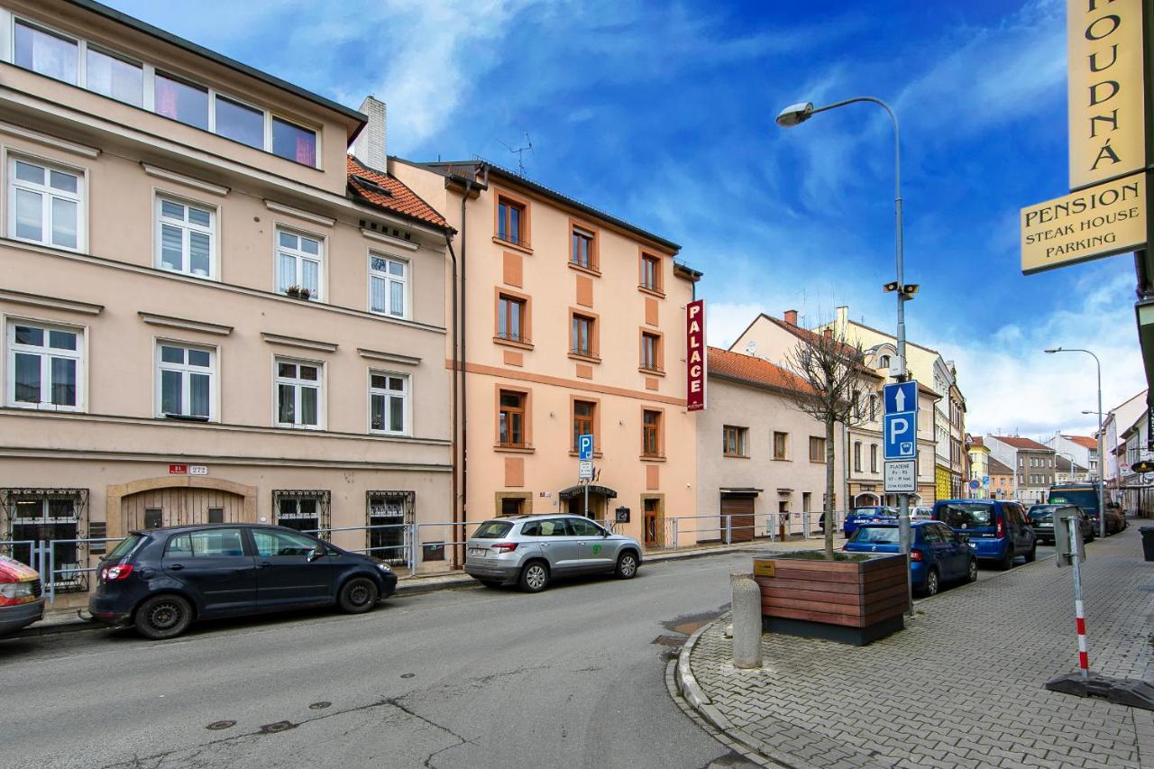 Hotel Palace Plzeň Exterior foto